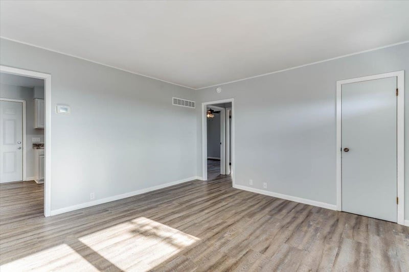2302 S Anderson, Newton, KS 67114