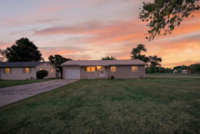 102 W Lewis, Udall, KS 67146