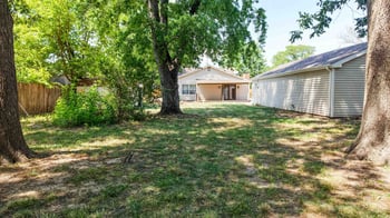 545 W Macarthur, Wichita, KS 67217