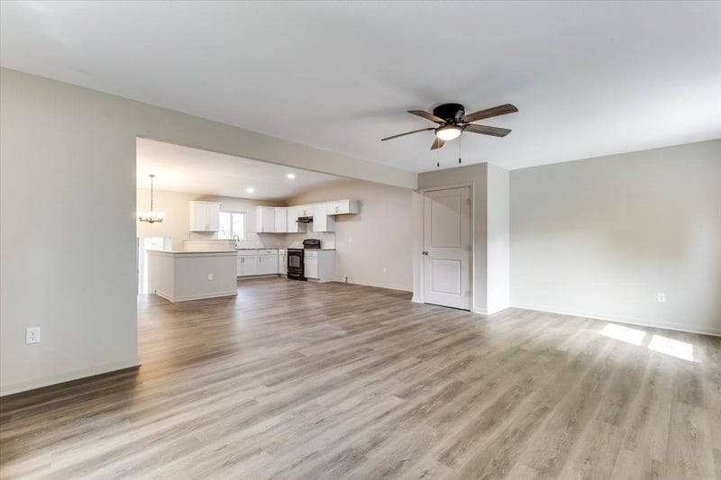 556 N Colby, Valley Center, KS 67147