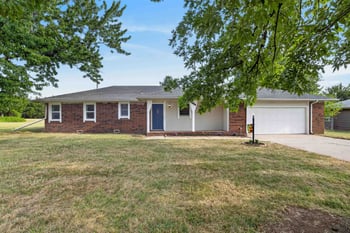 11626 E 1st St N, Wichita, KS 67206