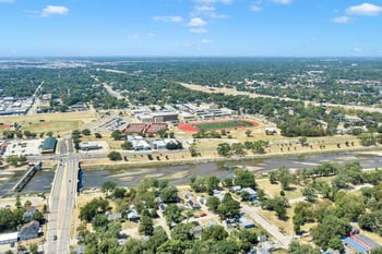 1147 S Main, Wichita, KS 67213