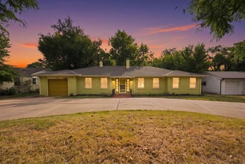230 N Edgemoor, Wichita, KS 67208