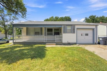 2561 S Hydraulic Ave, Wichita, KS 67216