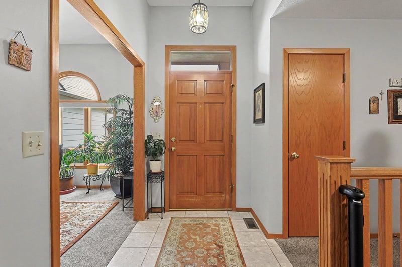 2507 N Cranbrook Ct, Wichita, KS 67226