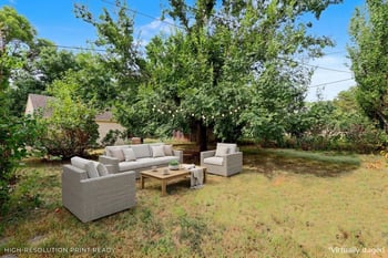 1863 S Parkwood, Wichita, KS 67218