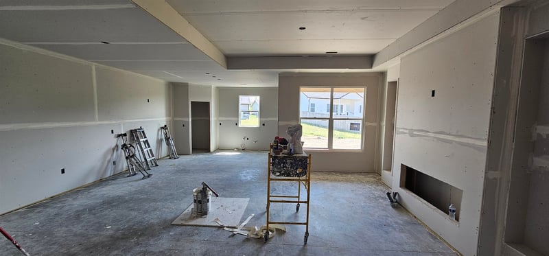 728 N Red Bud Ave, Valley Center, KS 67147