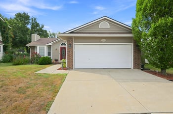 9415 E Carson St, Wichita, KS 67210
