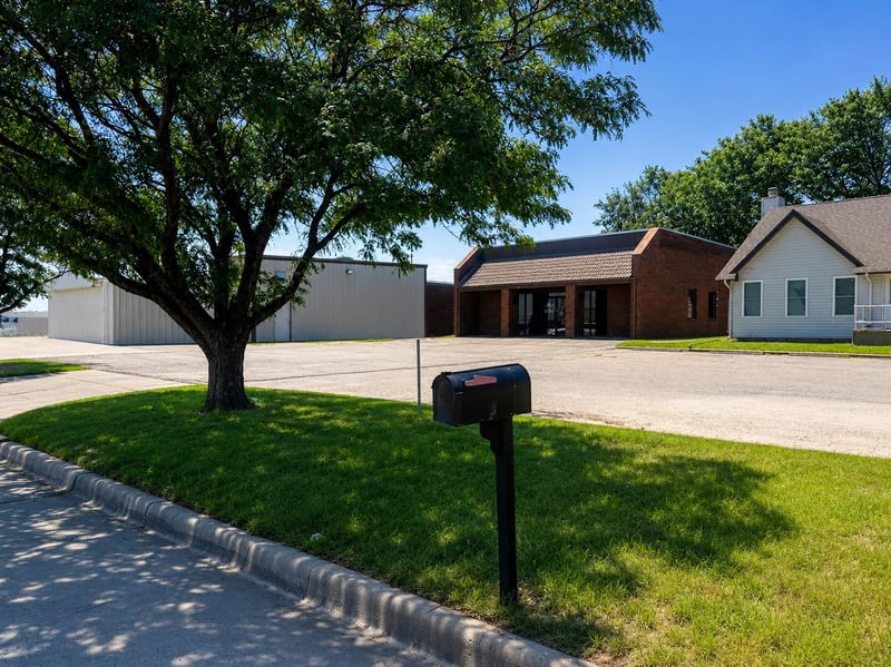 1251 S Longfellow, Wichita, KS 67207