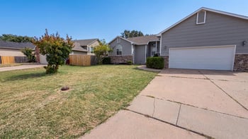 6505 E 44th St N, Bel Aire, KS 67226-1483
