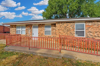 539 N Summitlawn, Wichita, KS 67212
