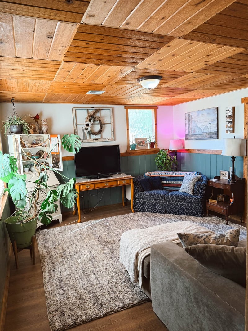 1220 N Lakeview Dr, Derby, KS 67037