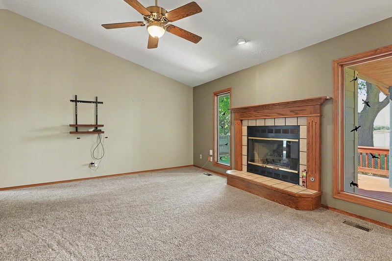 804 E Rivera Dr, Mulvane, KS 67110