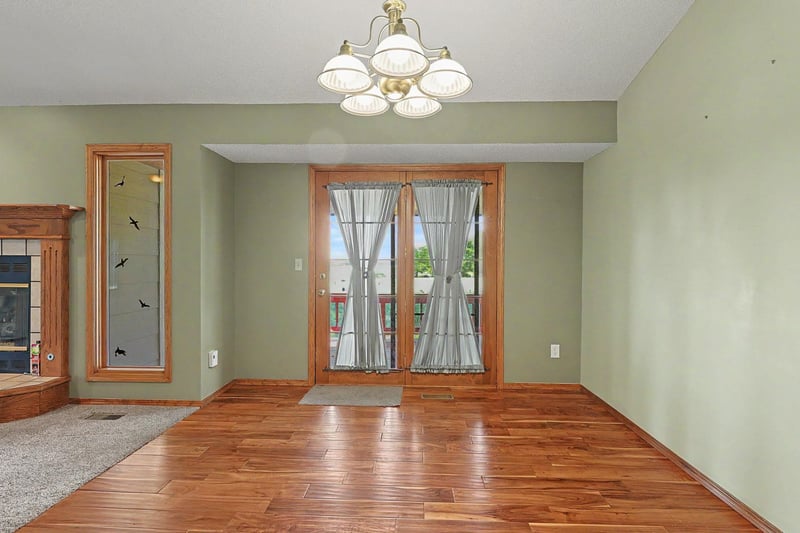 804 E Rivera Dr, Mulvane, KS 67110