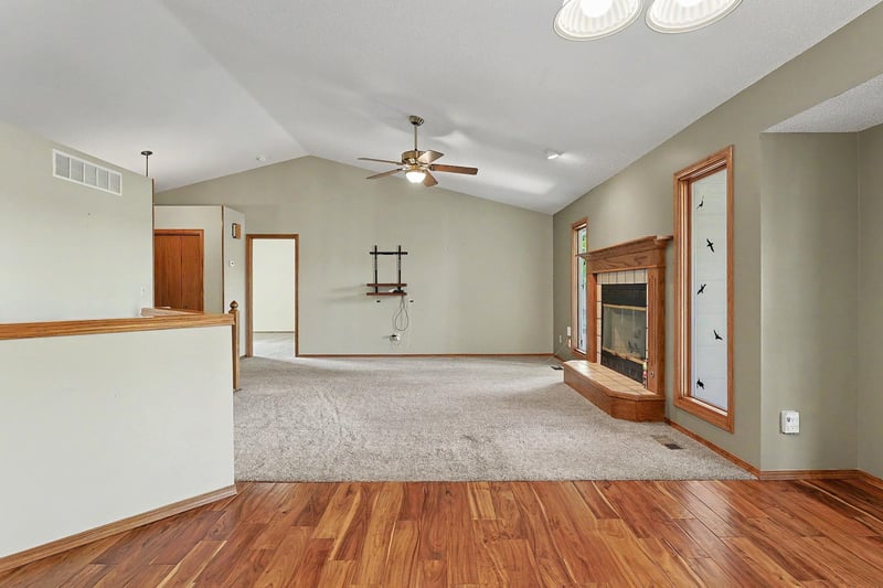 804 E Rivera Dr, Mulvane, KS 67110