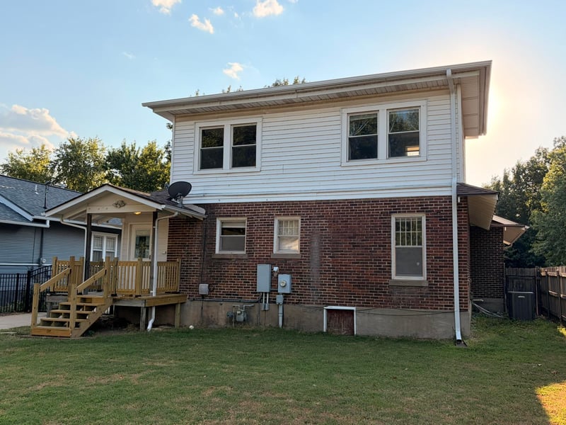 914 N 2nd St, Arkansas City, KS 67005-6639