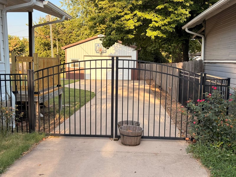 914 N 2nd St, Arkansas City, KS 67005-6639