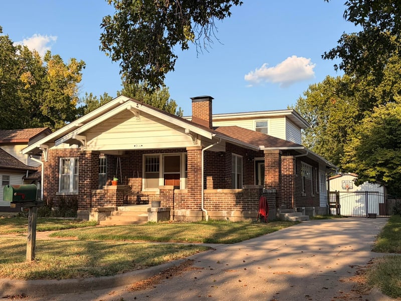 914 N 2nd St, Arkansas City, KS 67005-6639