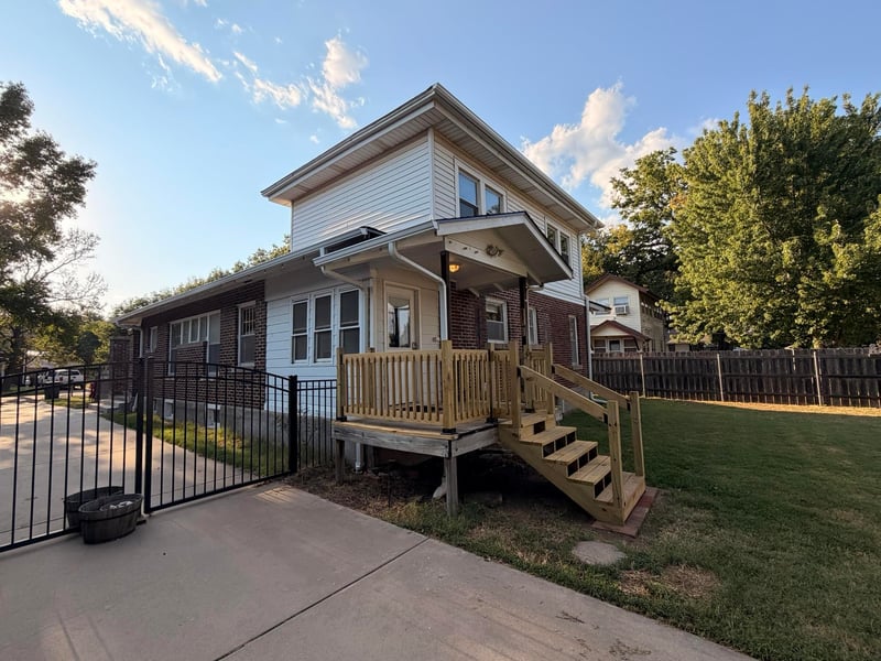 914 N 2nd St, Arkansas City, KS 67005-6639