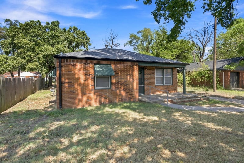 1008 W 45th St S, Wichita, KS 67217