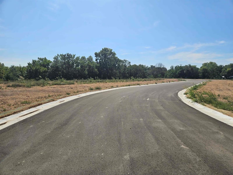 1627 E Hiddenfalls St Lot 14, Block A, Vista Ridge 2nd Addition, Andover, KS 67002