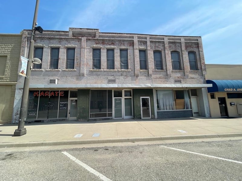 209 N Washington, Wellington, KS 67152