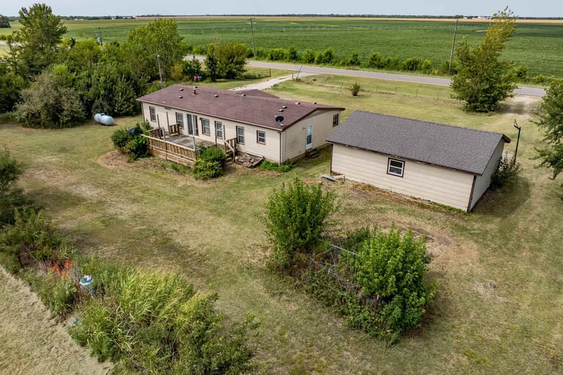 8950 S Meridian Ave, Haysville, KS 67060