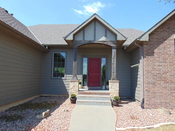 5000 E Idle Banks Cir, Valley Center, KS 67147