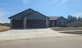 11823 E Mount Vernon Rd, Wichita, KS 67207