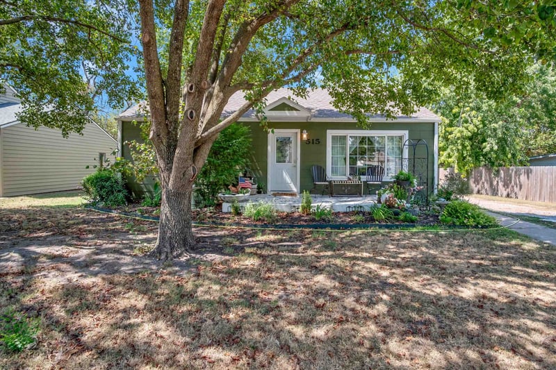 515 S High St, Newton, KS 67114