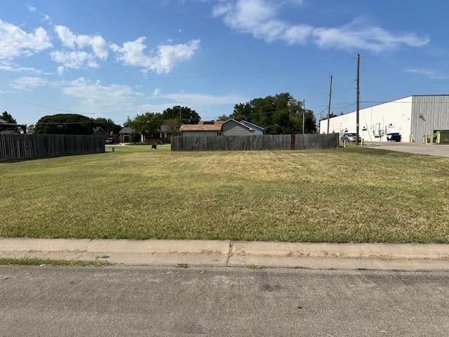 416 Hickory Ln, Maize, KS 67101