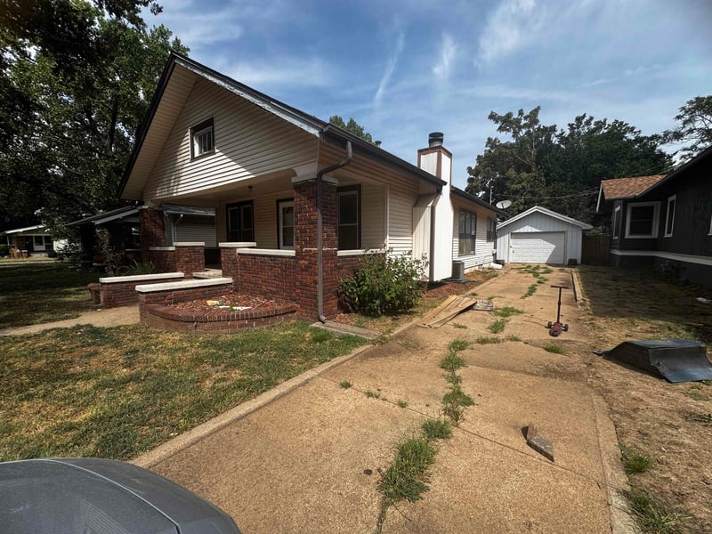 1018 W 3rd Ave, El Dorado, KS 67042