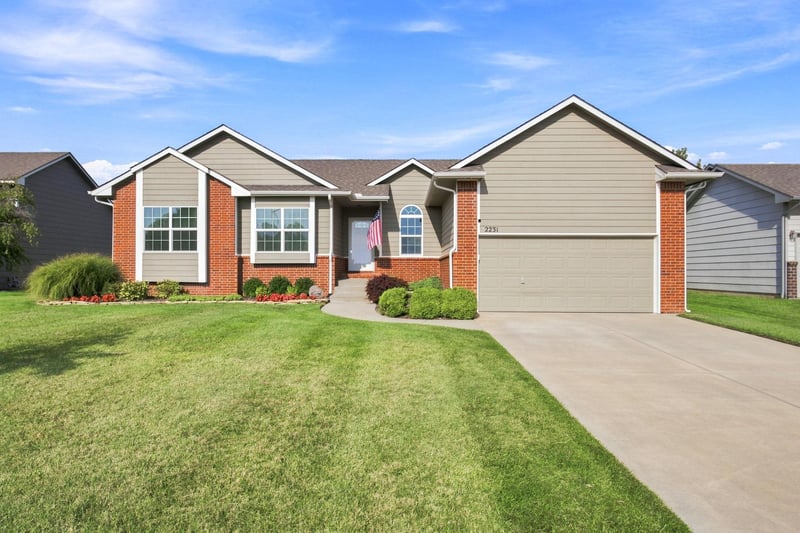 2231 N Burning Tree St, Wichita, KS 67228