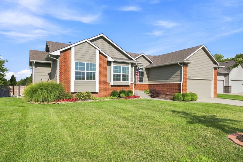 2231 N Burning Tree St, Wichita, KS 67228
