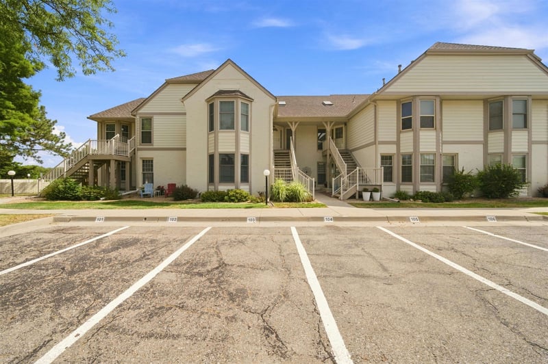 2614 N Executive Way Unit 103, Wichita, KS 67226