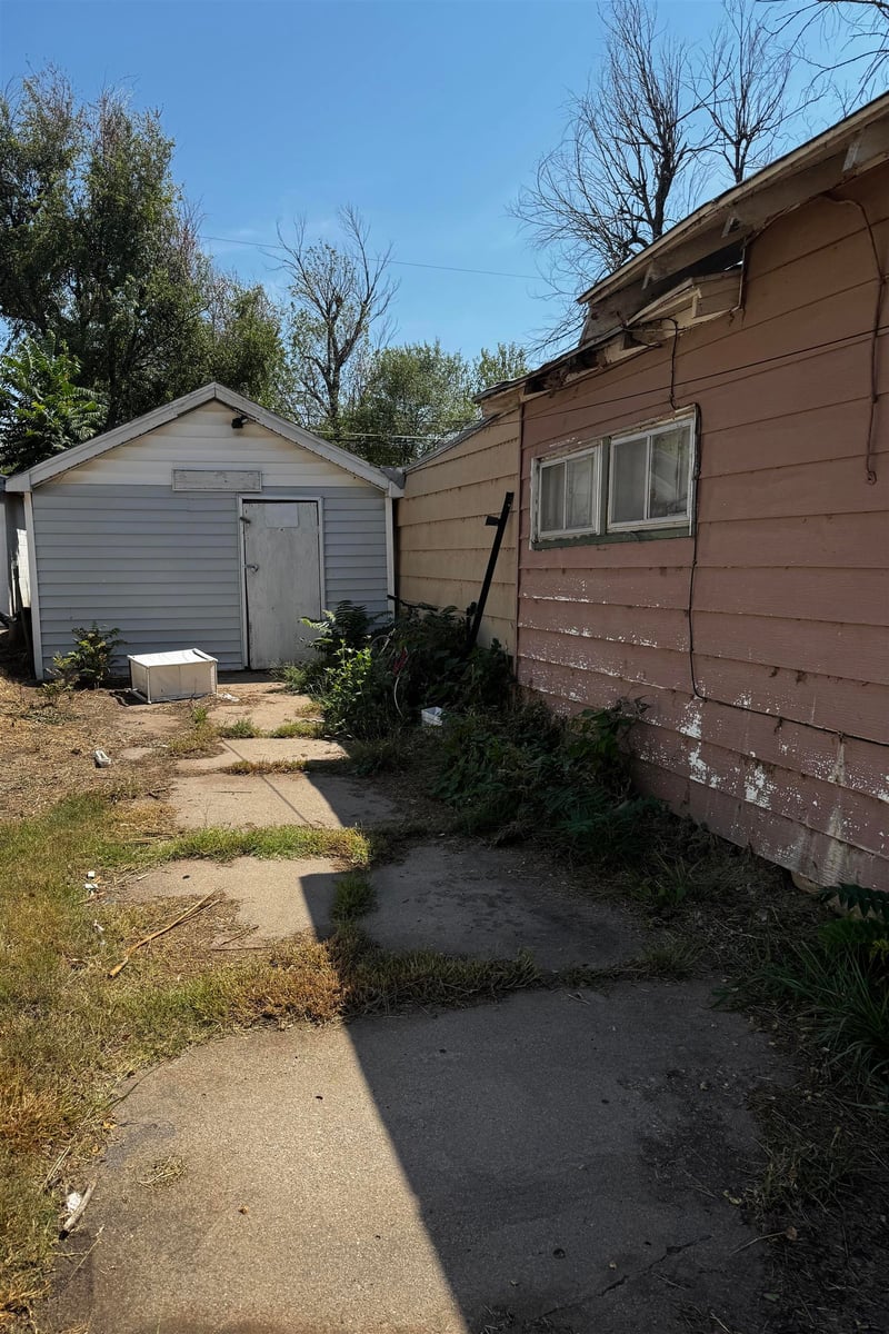 522 N Carey St, Hutchinson, KS 67501