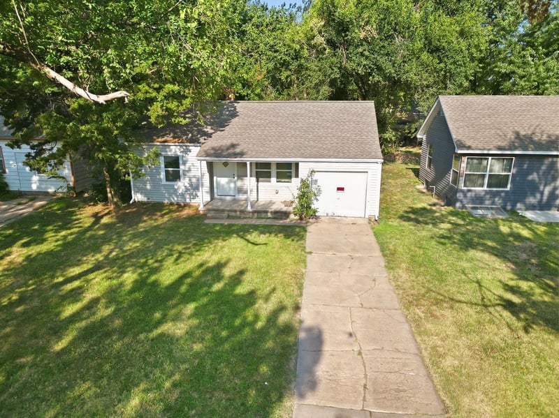 1127 S Minnesota, Wichita, KS 67211