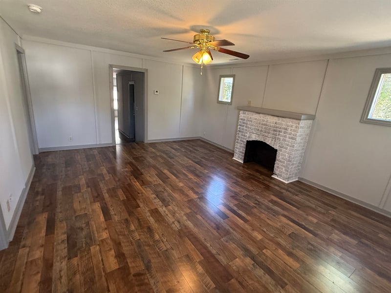 1627 S Sedgwick St, Wichita, KS 67213