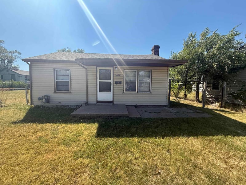 1627 S Sedgwick St, Wichita, KS 67213
