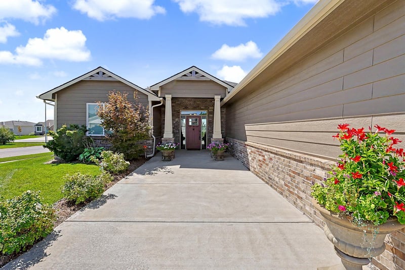 10609 W Graber, Wichita, KS 67215