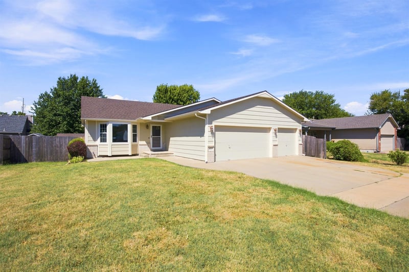 1827 S Brandon, Wichita, KS 67207