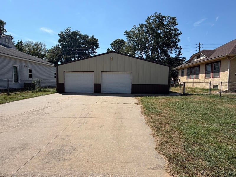 507 S B St, Arkansas City, KS 67005-2725