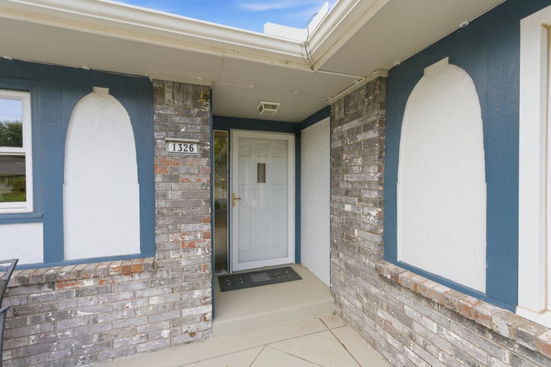 1326 N Chipper, Wichita, KS 67212