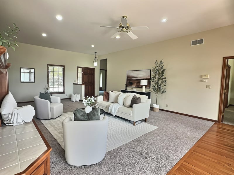 12740 E Bradford Cir, Wichita, KS 67206