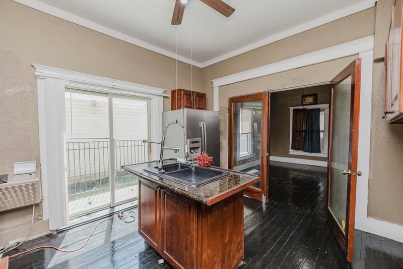 362 - 362 12 N Erie, Wichita, KS 67214
