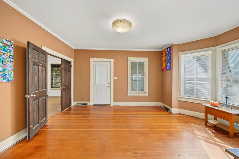 210 S Central St, Marquette, KS 67464