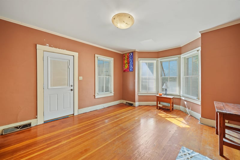 210 S Central St, Marquette, KS 67464