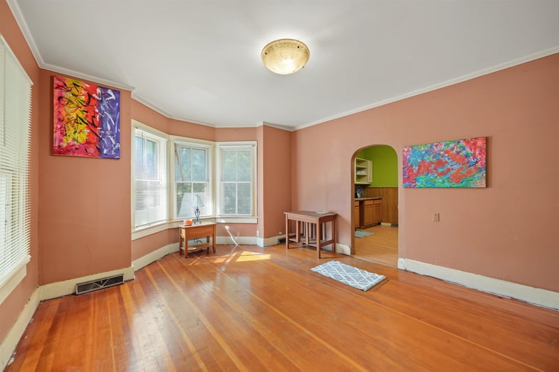 210 S Central St, Marquette, KS 67464