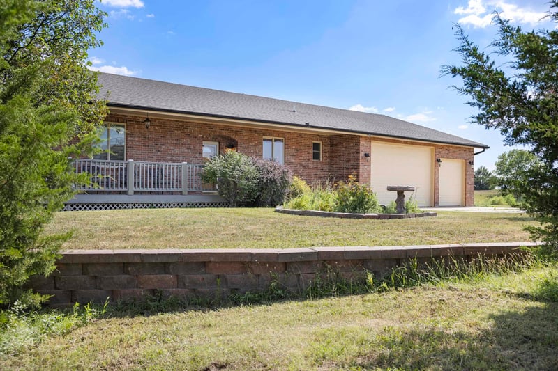 105 Jet Cir, Brookville, KS 67425