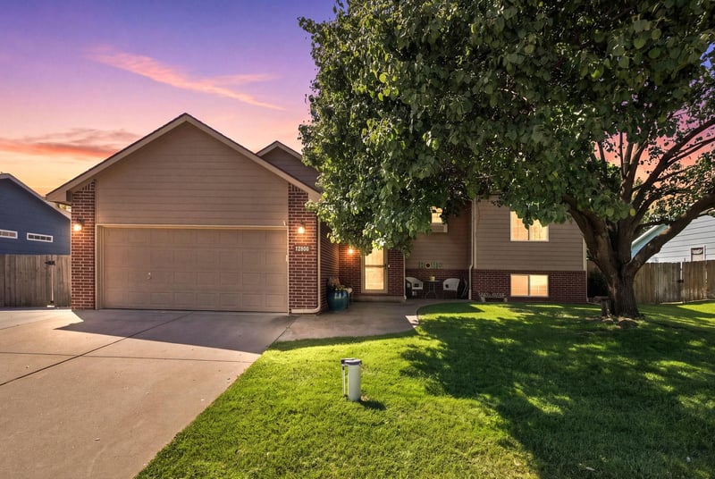 10205 W Haskell, Wichita, KS 67209